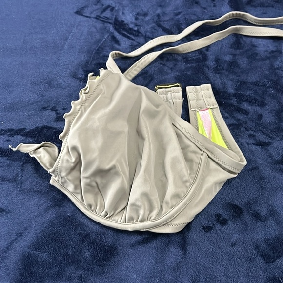 Light Green Victorias Secret Bathing Suit Top - Picture 4 of 4